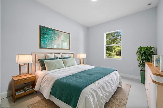 3433 66TH AVE NE, Naples, FL 34120