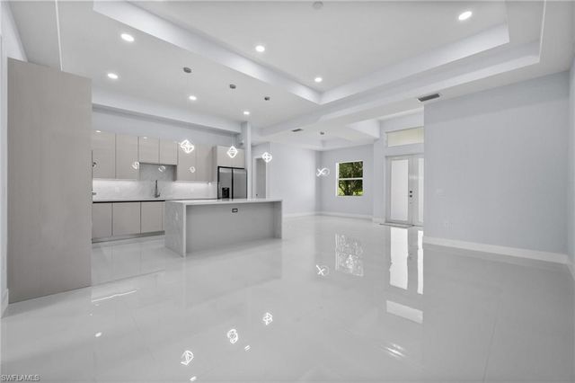3433 66TH AVE NE, Naples, FL 34120