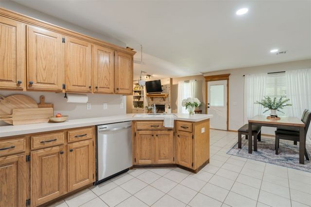 1721 Cherokee Trail, Choctaw, OK 73020