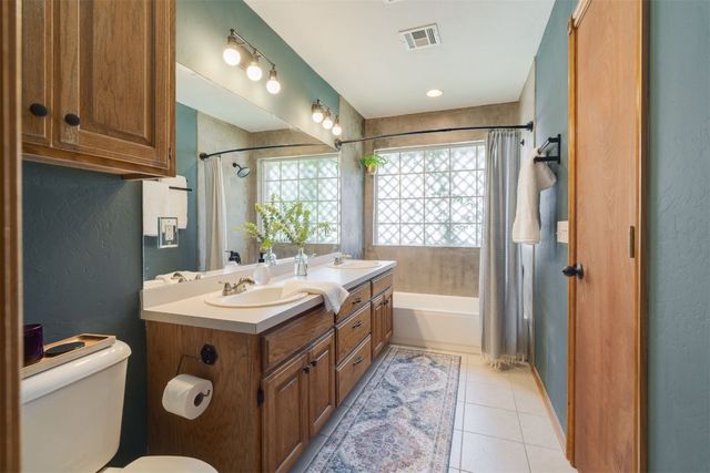 1721 Cherokee Trail, Choctaw, OK 73020