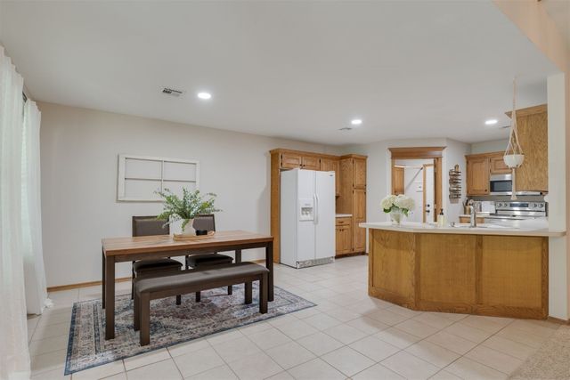 1721 Cherokee Trail, Choctaw, OK 73020