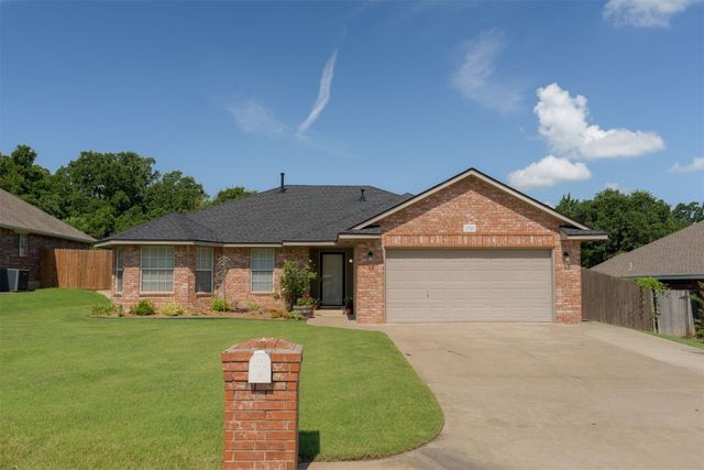 1721 Cherokee Trail, Choctaw, OK 73020