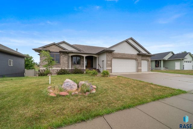 3408 E Broken Arrow St Street, Sioux Falls, SD 57103