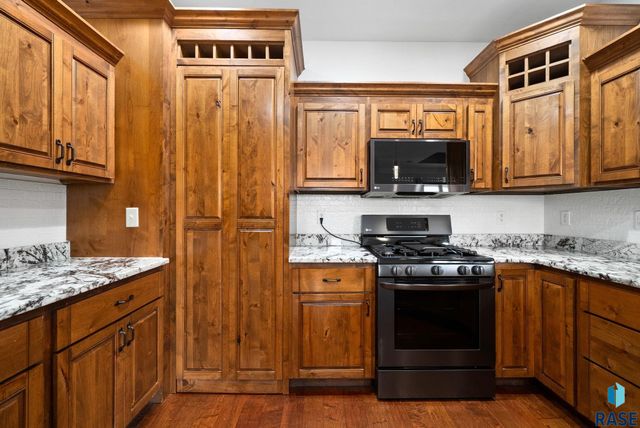 3408 E Broken Arrow St Street, Sioux Falls, SD 57103