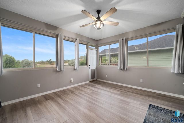 3408 E Broken Arrow St Street, Sioux Falls, SD 57103