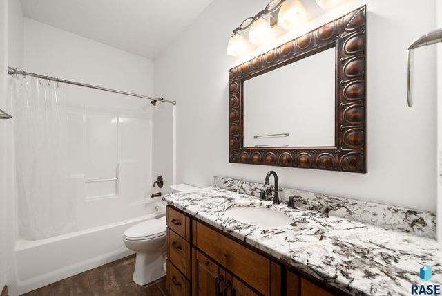 3408 E Broken Arrow St Street, Sioux Falls, SD 57103