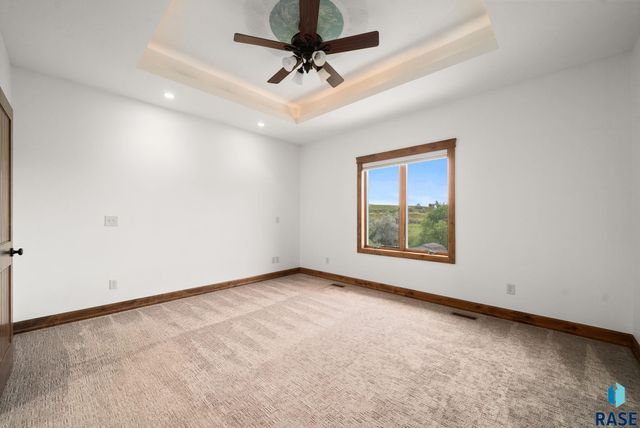 3408 E Broken Arrow St Street, Sioux Falls, SD 57103