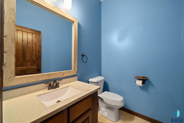 3408 E Broken Arrow St Street, Sioux Falls, SD 57103