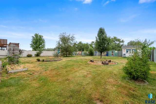 3408 E Broken Arrow St Street, Sioux Falls, SD 57103
