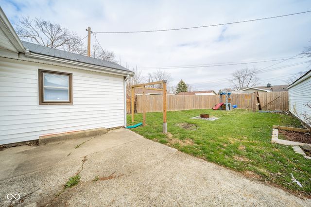 2742 Apache Drive, Anderson, IN 46012