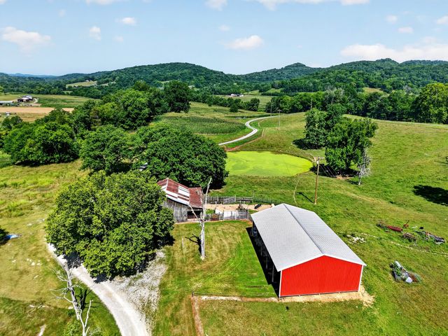 5713 Smith Fork Rd, Liberty, TN 37095