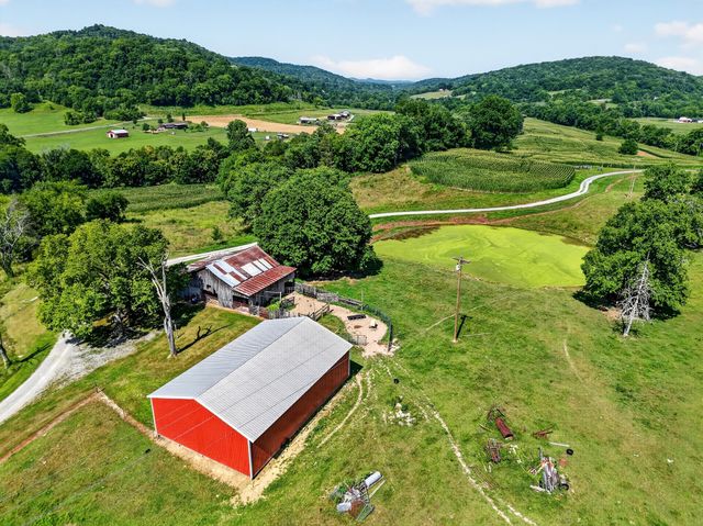 5713 Smith Fork Rd, Liberty, TN 37095