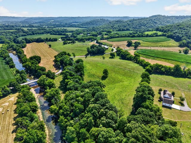 5713 Smith Fork Rd, Liberty, TN 37095