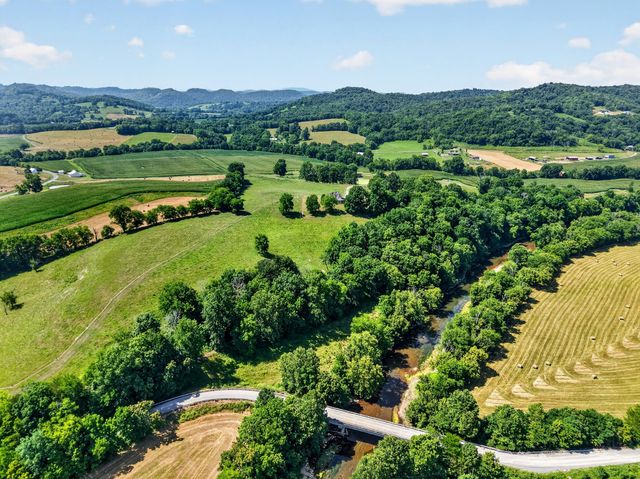 5713 Smith Fork Rd, Liberty, TN 37095