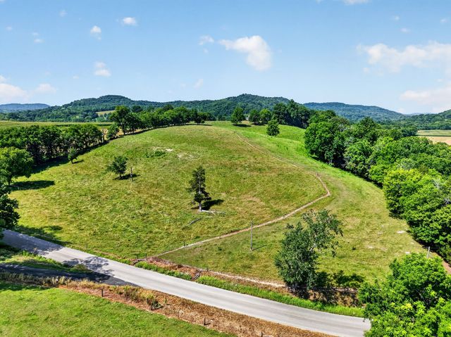 5713 Smith Fork Rd, Liberty, TN 37095