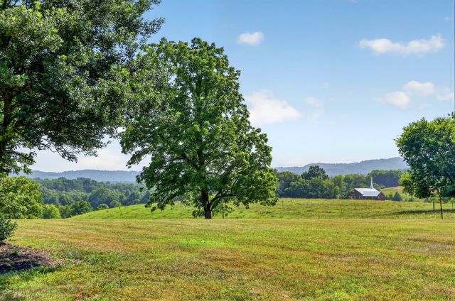 5713 Smith Fork Rd, Liberty, TN 37095