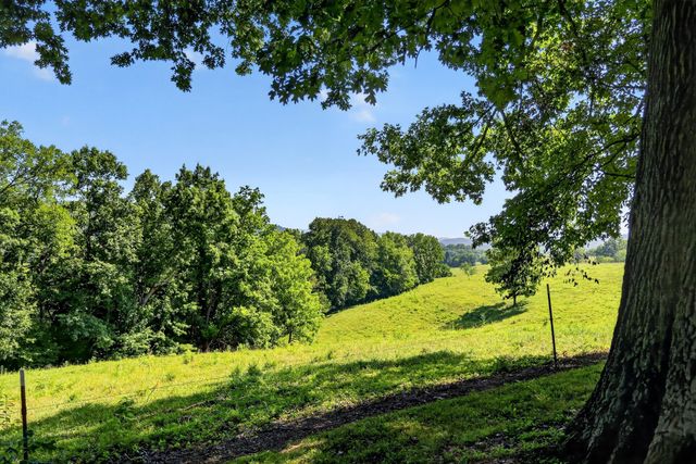 5713 Smith Fork Rd, Liberty, TN 37095
