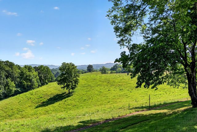 5713 Smith Fork Rd, Liberty, TN 37095