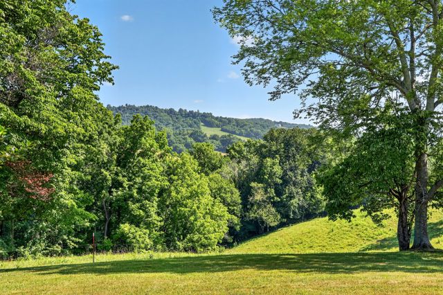 5713 Smith Fork Rd, Liberty, TN 37095