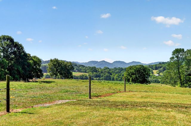 5713 Smith Fork Rd, Liberty, TN 37095