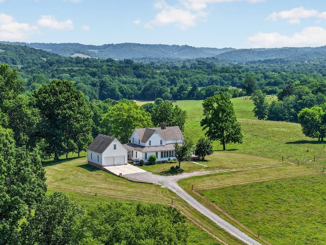 5713 Smith Fork Rd, Liberty, TN 37095