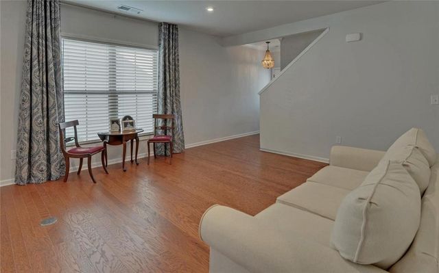 5663 Villa Crest Drive, Hoschton, GA 30548