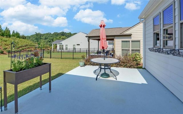 5663 Villa Crest Drive, Hoschton, GA 30548
