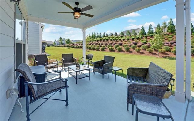 5663 Villa Crest Drive, Hoschton, GA 30548