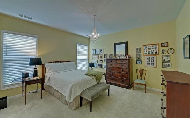 5663 Villa Crest Drive, Hoschton, GA 30548