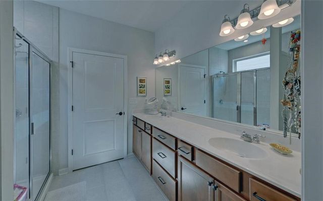 5663 Villa Crest Drive, Hoschton, GA 30548