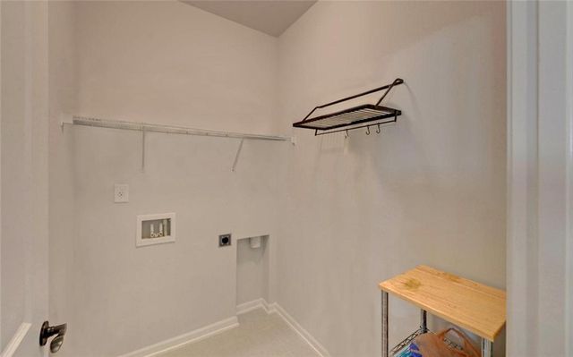 5663 Villa Crest Drive, Hoschton, GA 30548