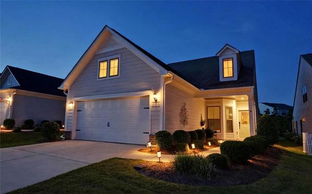 5663 Villa Crest Drive, Hoschton, GA 30548