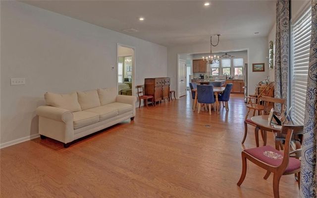 5663 Villa Crest Drive, Hoschton, GA 30548
