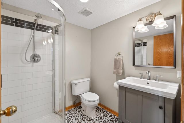 20972 Rendova Street NE, East Bethel, MN 55011