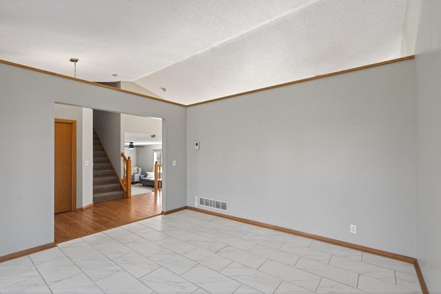 20972 Rendova Street NE, East Bethel, MN 55011