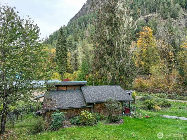 14784 Mountain View Lane, Concrete, WA 98237