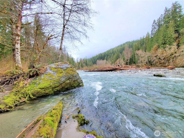 14784 Mountain View Lane, Concrete, WA 98237