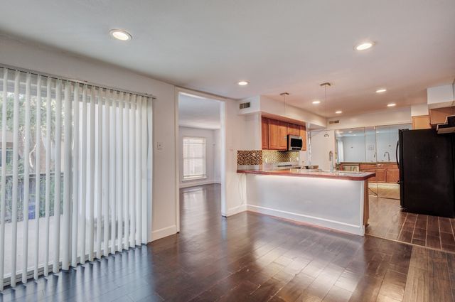 1714 Place One Lane, Garland, TX 75042