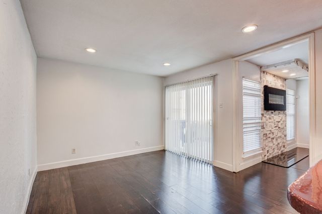 1714 Place One Lane, Garland, TX 75042