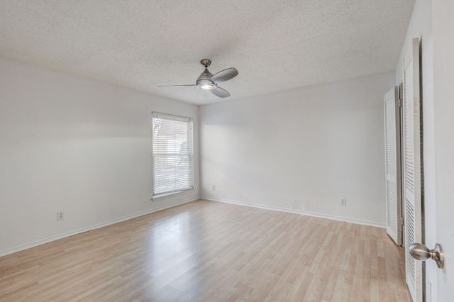 1714 Place One Lane, Garland, TX 75042
