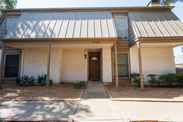 1714 Place One Lane, Garland, TX 75042