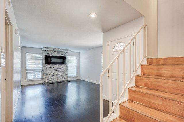 1714 Place One Lane, Garland, TX 75042