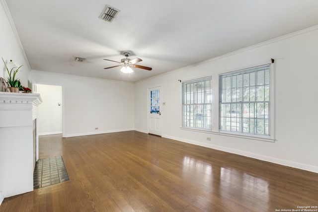 2301 W Mulberry, San Antonio, TX 78201