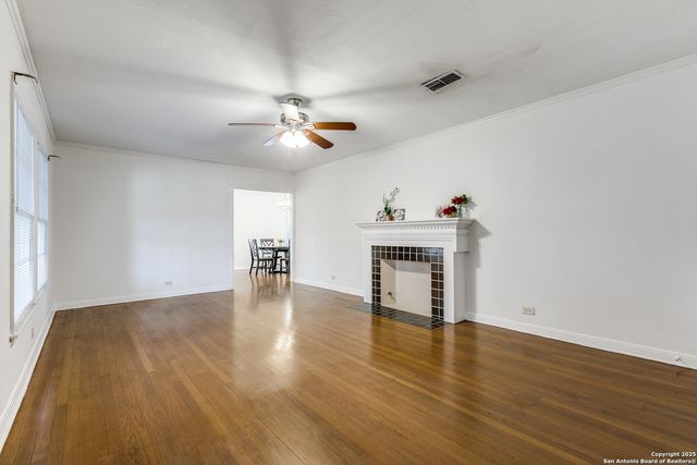 2301 W Mulberry, San Antonio, TX 78201