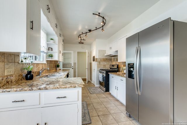 2301 W Mulberry, San Antonio, TX 78201