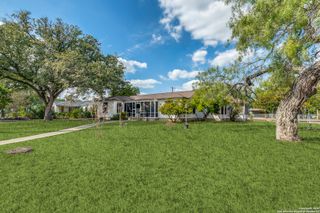 2301 W Mulberry, San Antonio, TX 78201