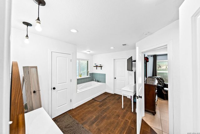 419 MCNEEL RD, San Antonio, TX 78228