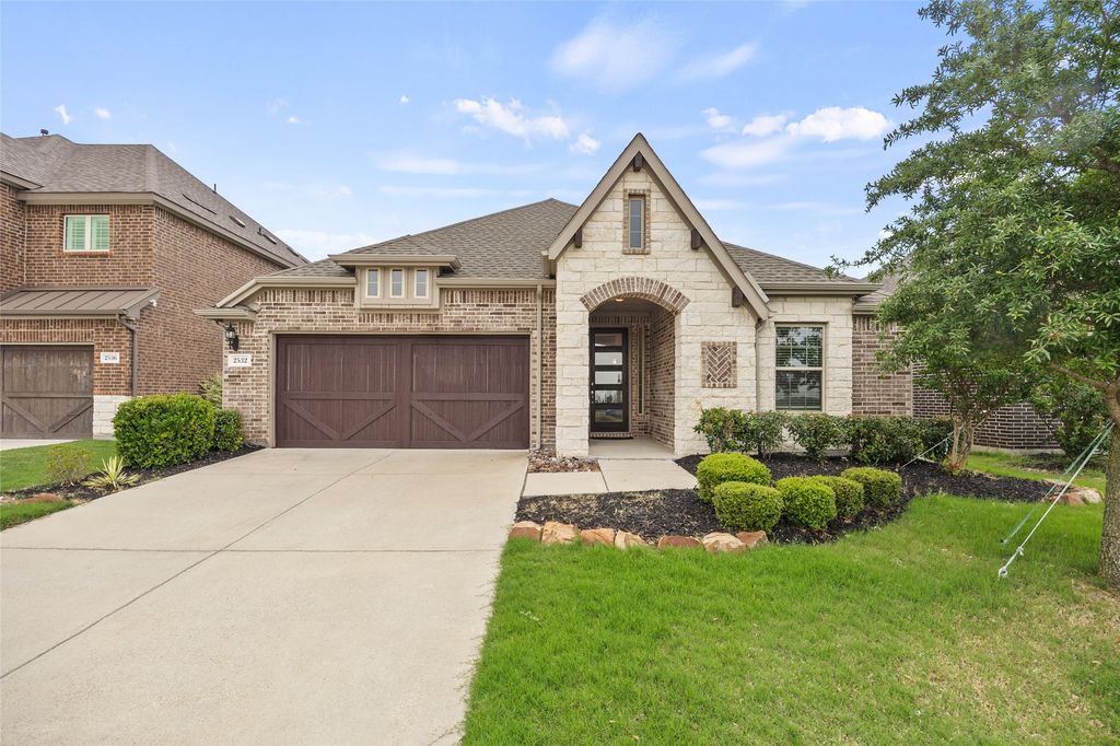 2532 Governors Boulevard, Heath, TX 75126