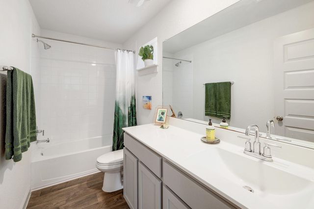 228 Lavaca River LN, Hutto, TX 78634