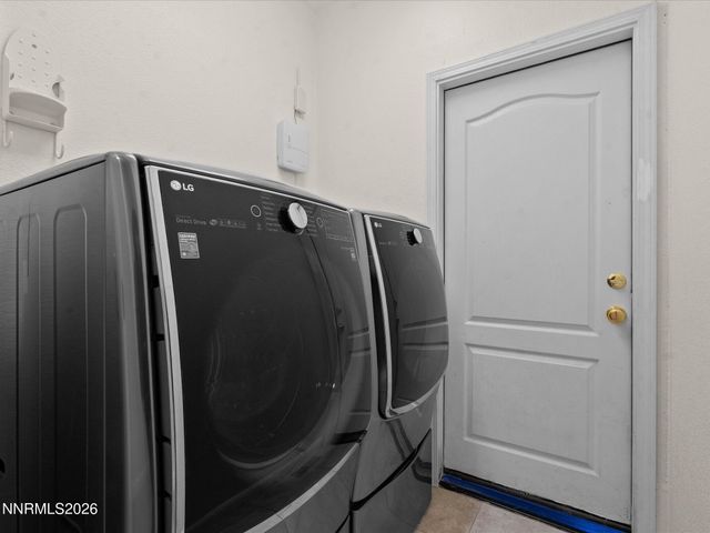 5860 E Hidden Valley Drive, Reno, NV 89502